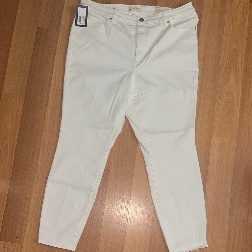 White High-Waisted Pants